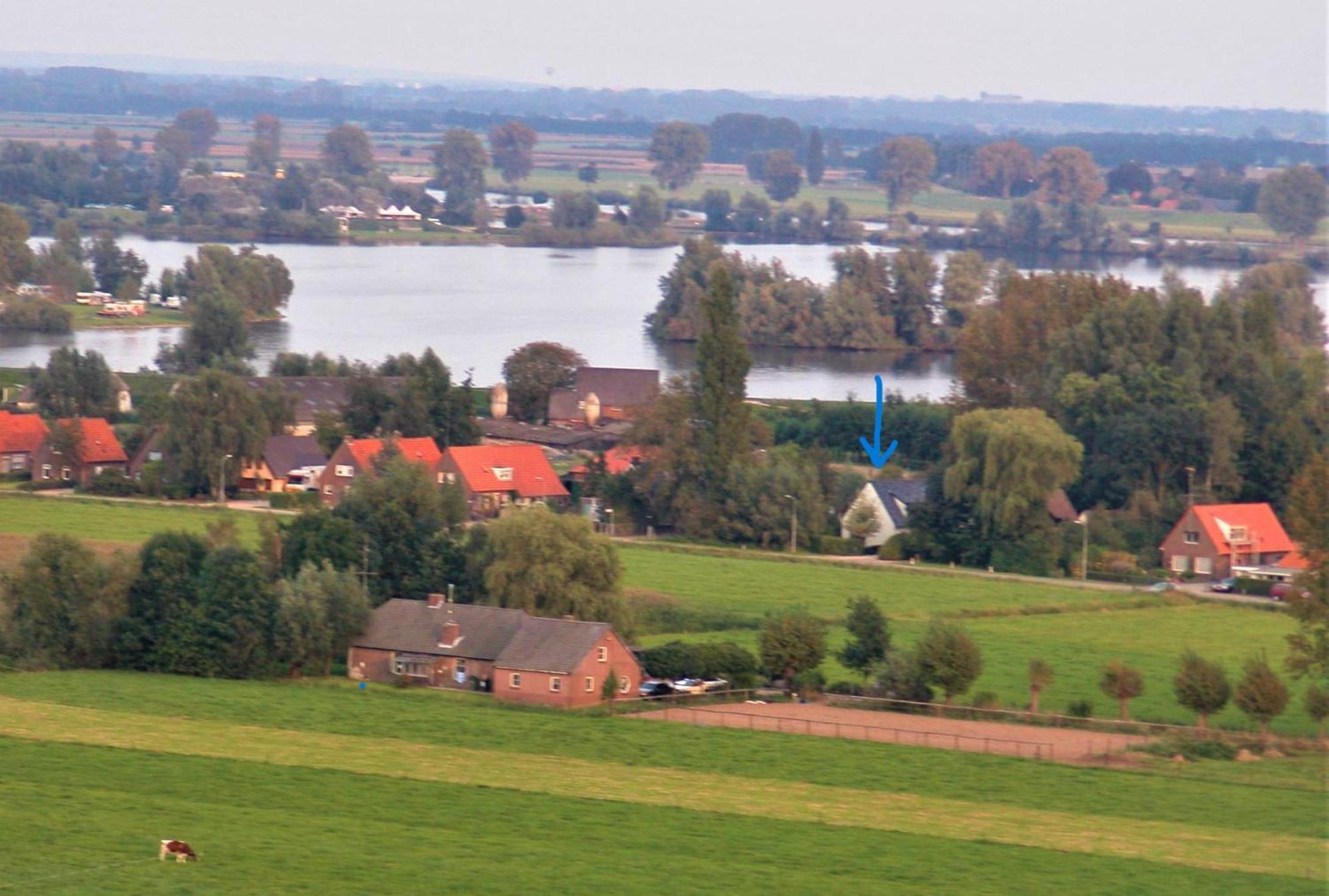 Zonnig Appartement Maasbommel. ภายนอก รูปภาพ
